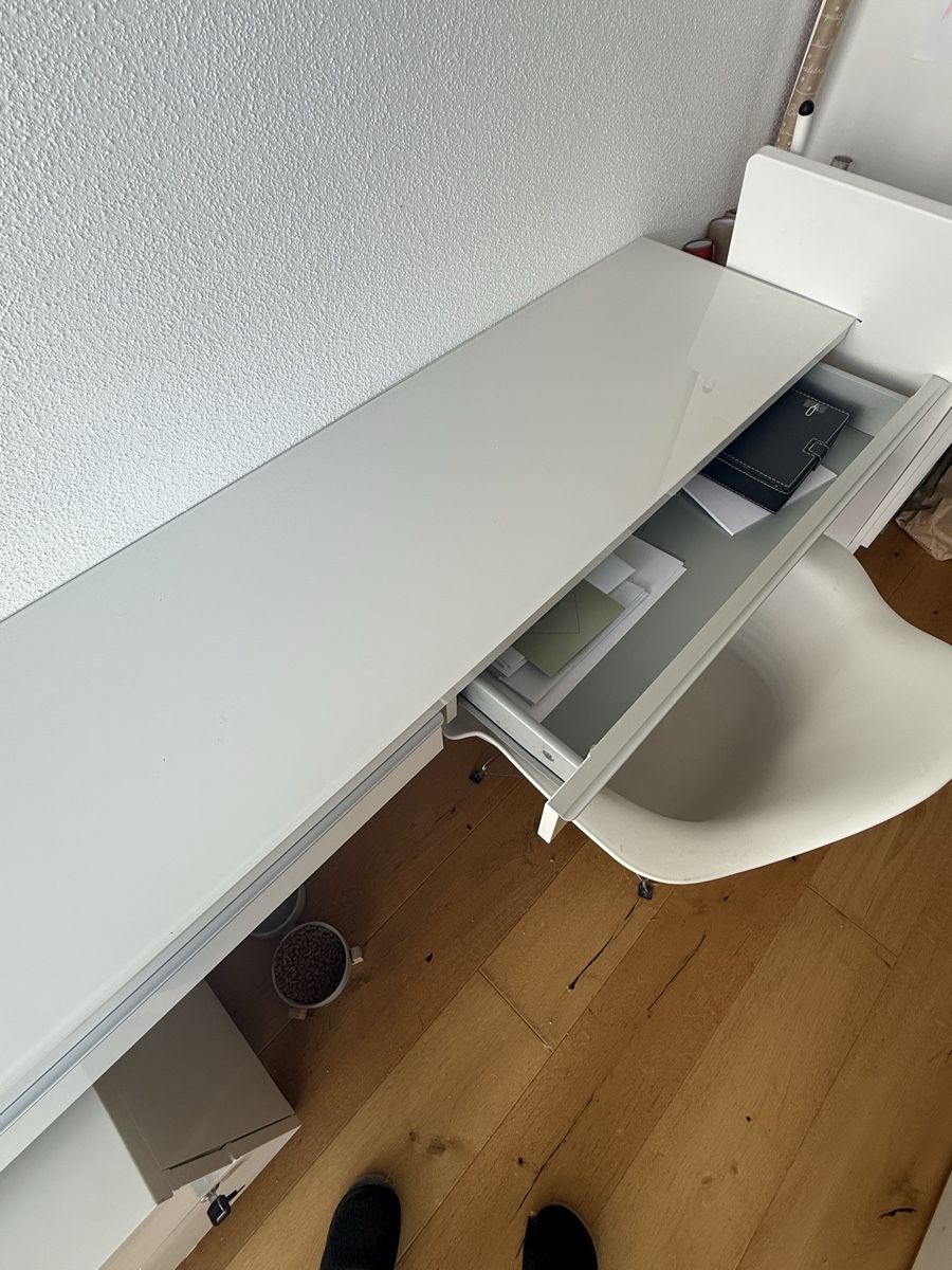 Scrivanie: Schreibtisch 180x40cm – Usato da Winterthur venduto da nir_h72g 3