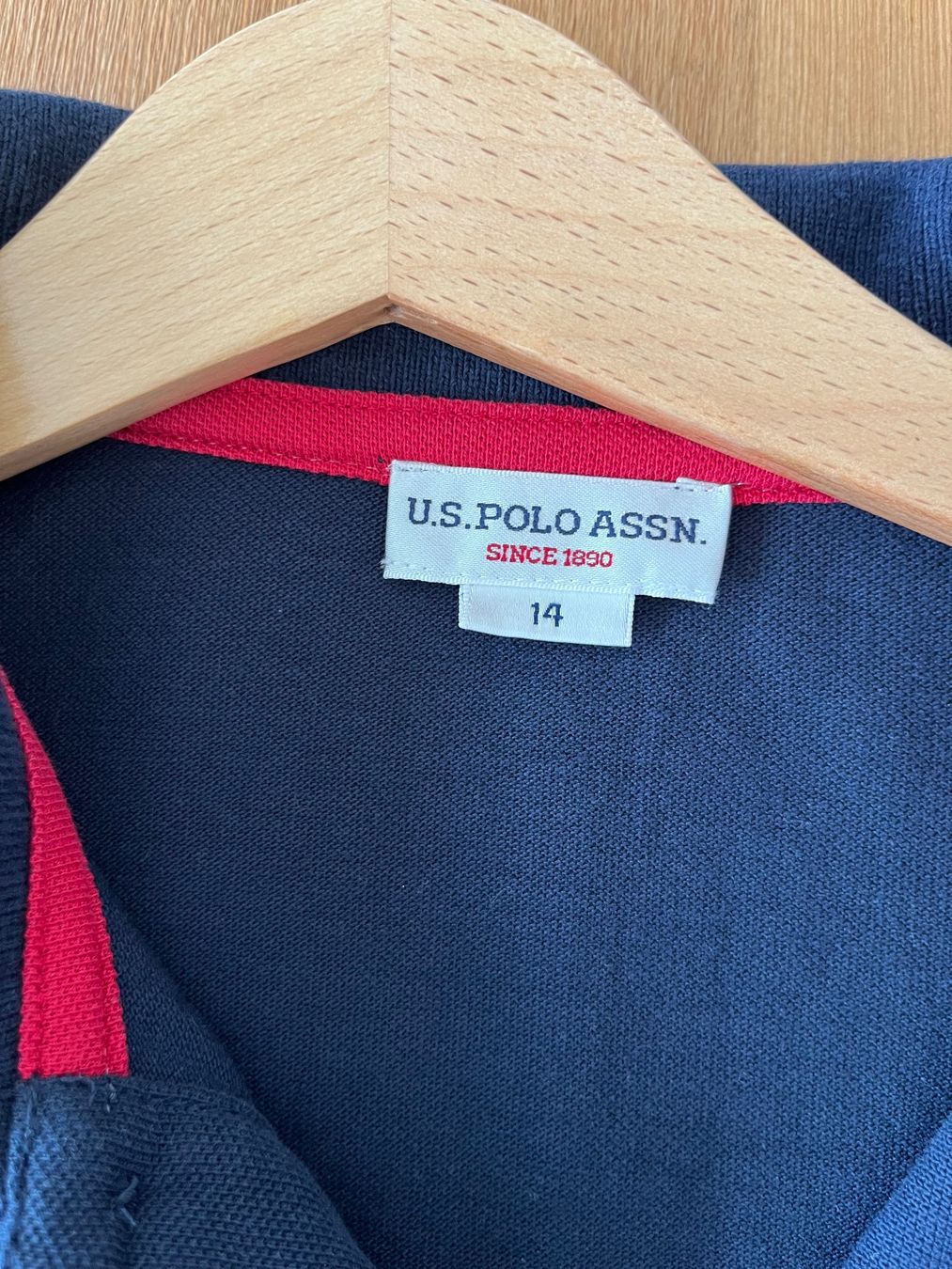 Chemises, T-shirts & Polos: Poloshirt – Neuf (Voir description) à Roggwil BE par KarotteV 1