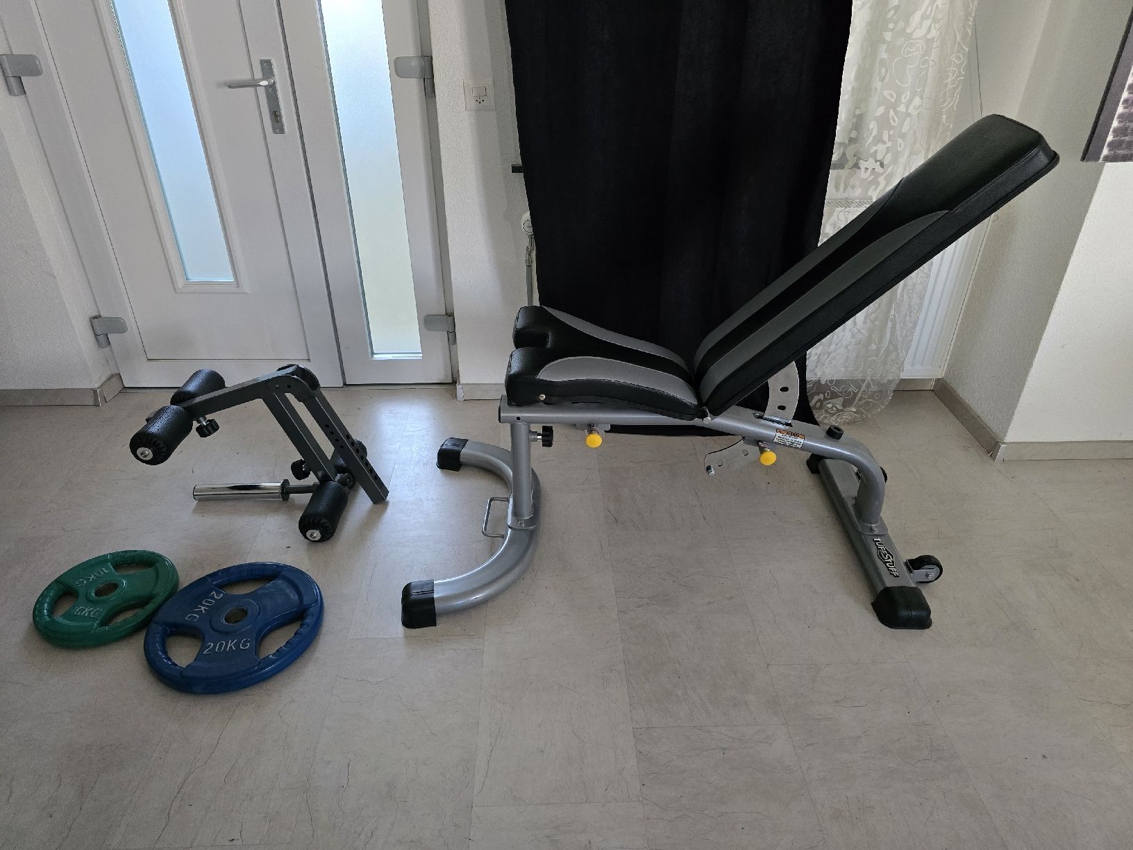 Hometrainer: Tuffstuff Hantelbank mit Gewichte – Usato da Derendingen venduto da S.Skorbi 8