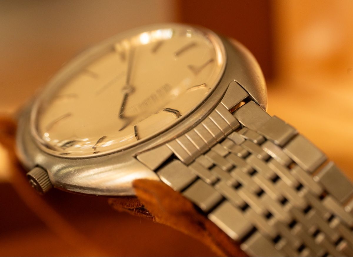 Universal Genève Orologi: Universal Genève White Shadow Date - Vintage – Usato da Grand-Lancy venduto da flombaba 3