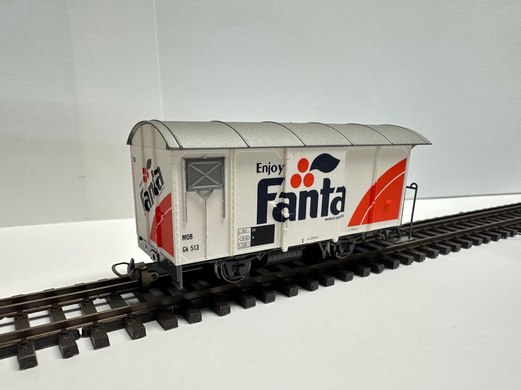 Bemo Modelleisenbahnen: Bemo - MOB Gk 513 - Gedeckter Güterwagen "Fanta" – Neu und originalverpackt aus Domat/Ems von mmx4001 1