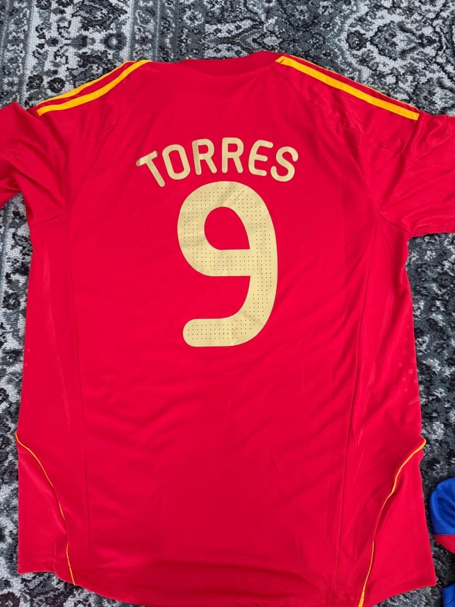 Canottiere & Pantaloni: Spanien Heimtrikot in Rot mit TORRES  – Nuovo (secondo la descrizione) da Rümlang venduto da Keno01 4