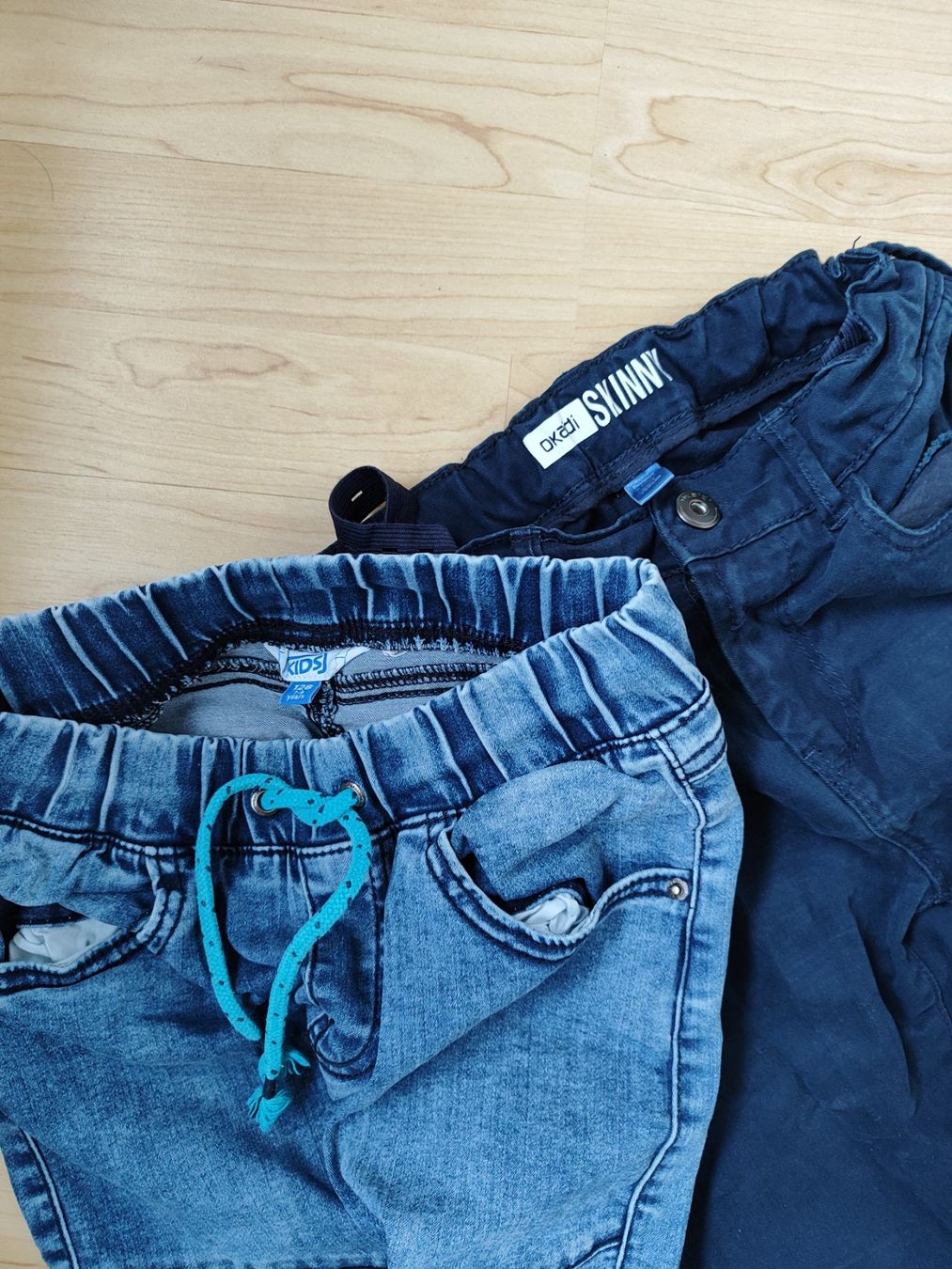 Pantalons: Jeans Hosen Set Gr. 128 – D'occasion à Seon par Mandes1 2