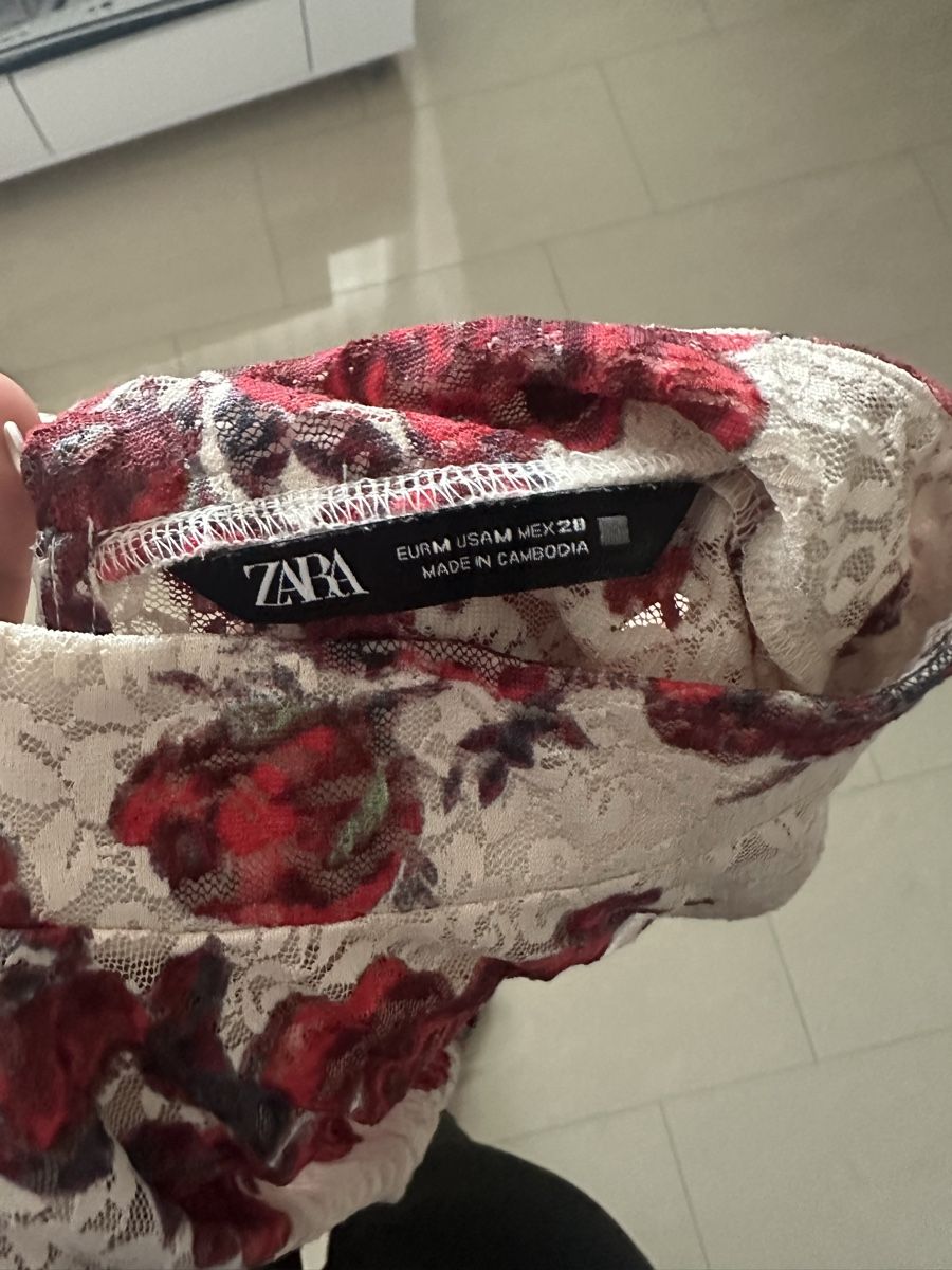 Zara Camicette: ZARA Bluse mit Blumenmuster Gr. M – Nuovo (secondo la descrizione) da Selzach venduto da fjo_m8q7 5