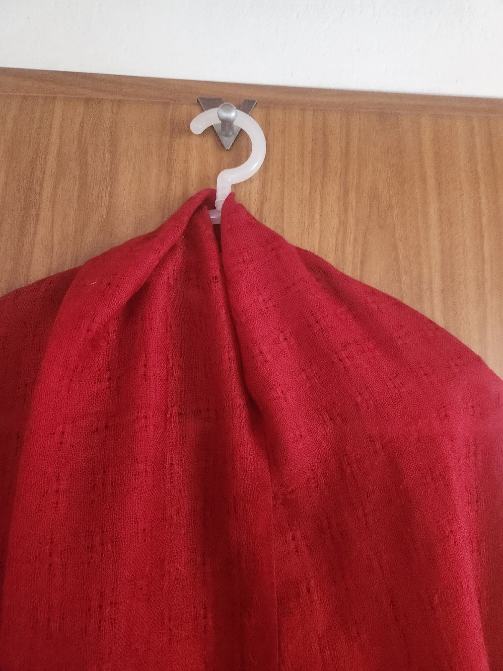 Foulards, Tücher & Schals: Écharpe Pashmina rouge, 100% pashmina – Gebraucht aus Niedergösgen von Eva2410 2