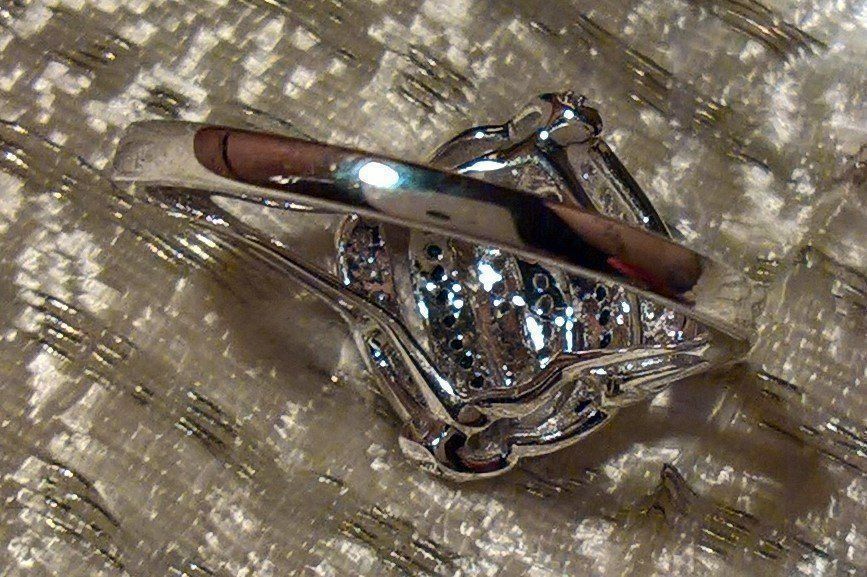 Anelli: funkelnder Diamantring in Weissgold – Usato da Ebnat-Kappel venduto da carastellabella 3