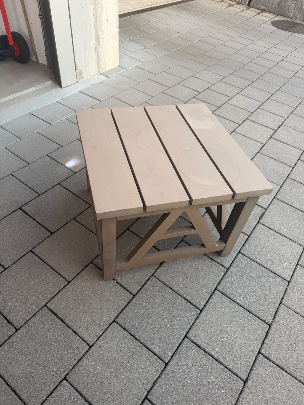 Tavoli: Garten Beistelltisch aus Metall – Usato da Pfäffikon SZ venduto da xevo_Networks 3