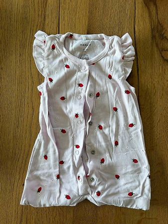 Div. Baby Sommerkleider, kurzarm-Bodys etc. Gr. 56/62/68