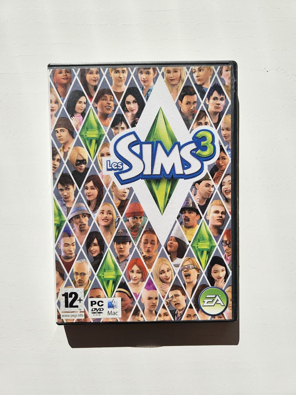 Microsoft Giochi: Jeu PC Les sims 3 + 3 extensions + guide officiel – Usato da Genève venduto da JojoInfinite 2