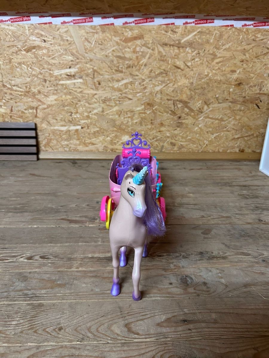 Spielzeuge: Barbie Kutsche und Pferd. – Gebraucht aus Farnern von Nalanik 4