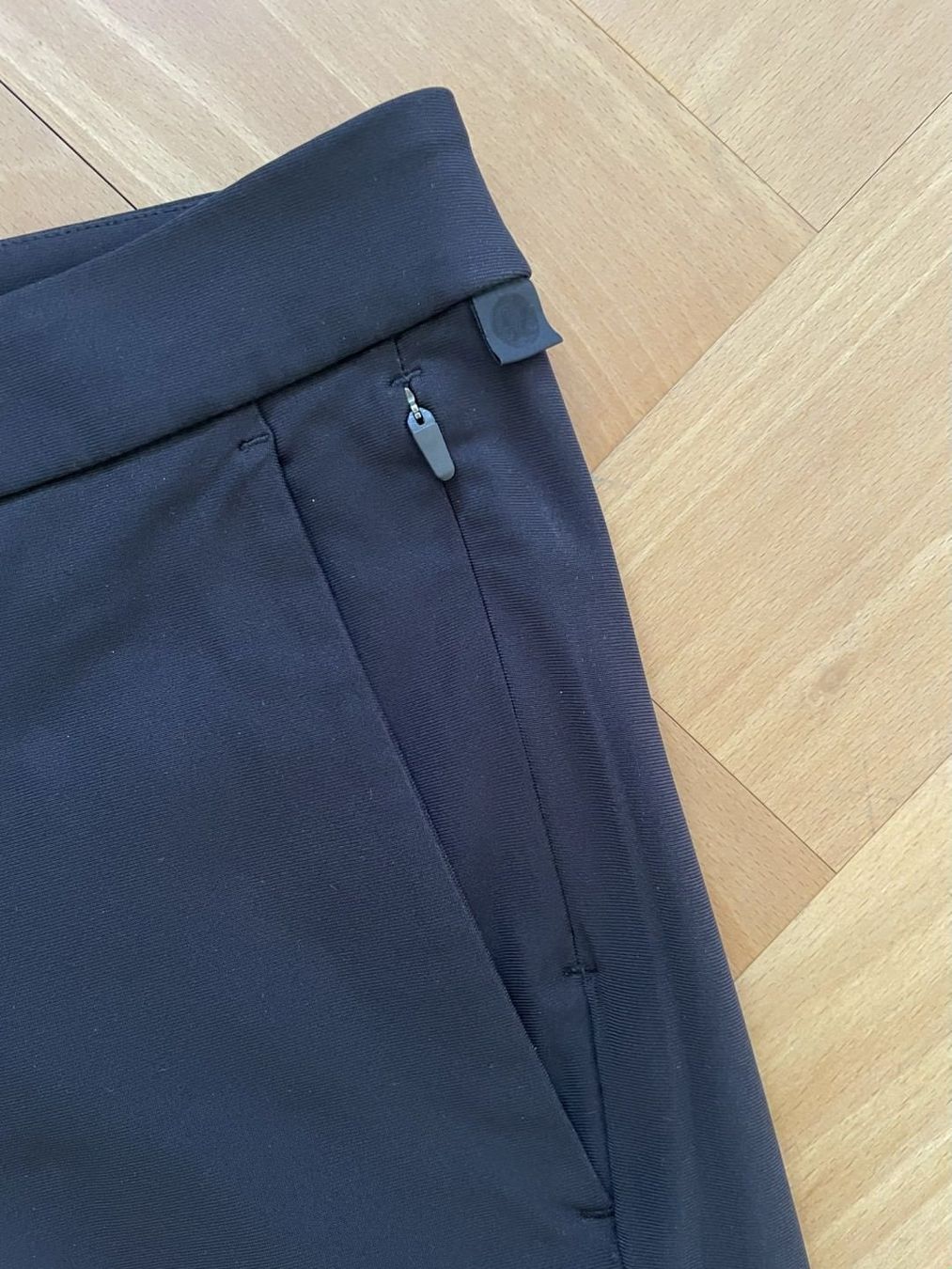 Lululemon Hosen: Golfhose Lululemon – Gebraucht aus Zürich von pba_original 2