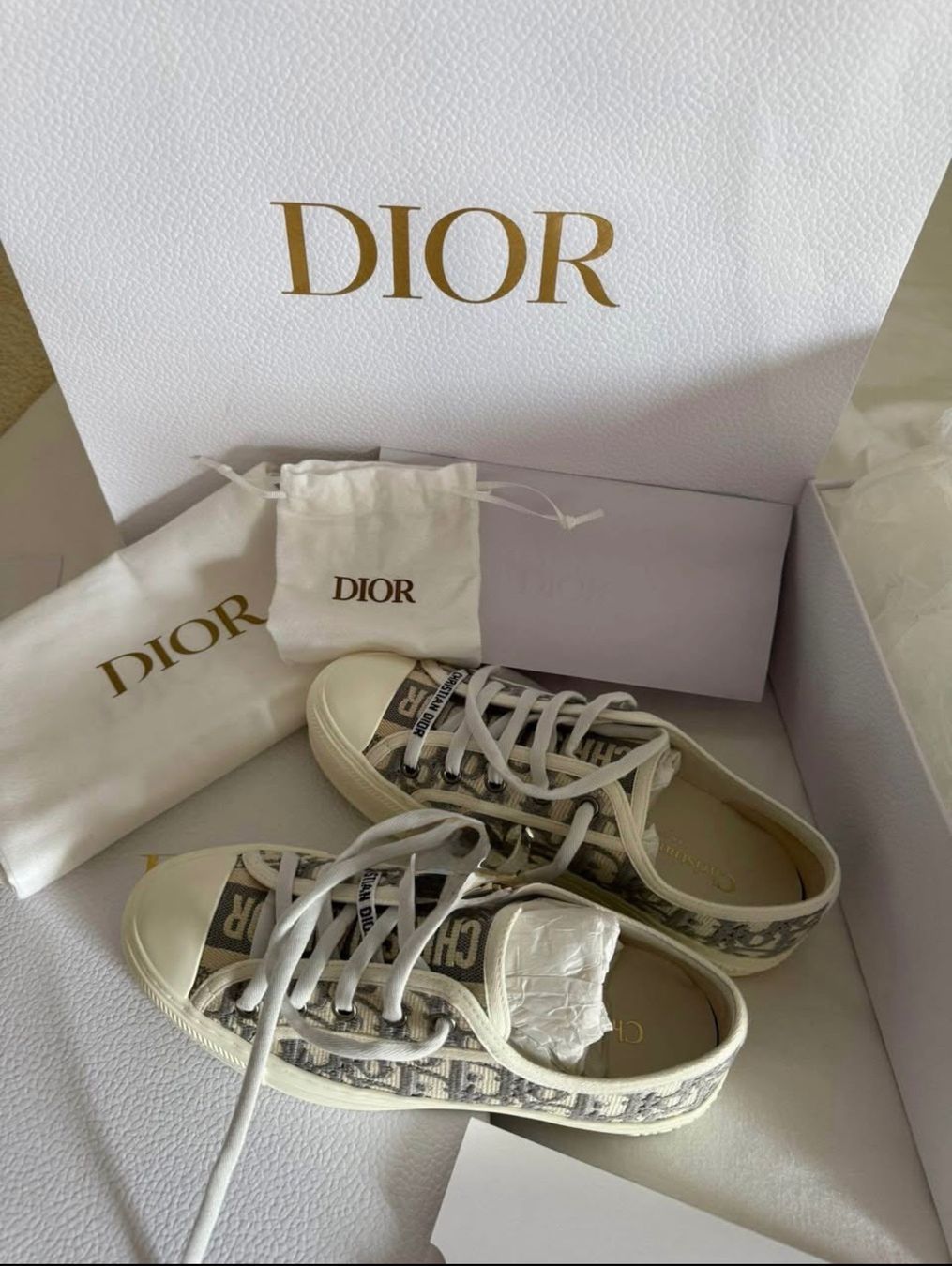 Dior Damenschuhe: Dior Sneakers shoes – Neu (gemäss Beschreibung) aus Würenlos von lyn_7djj 1