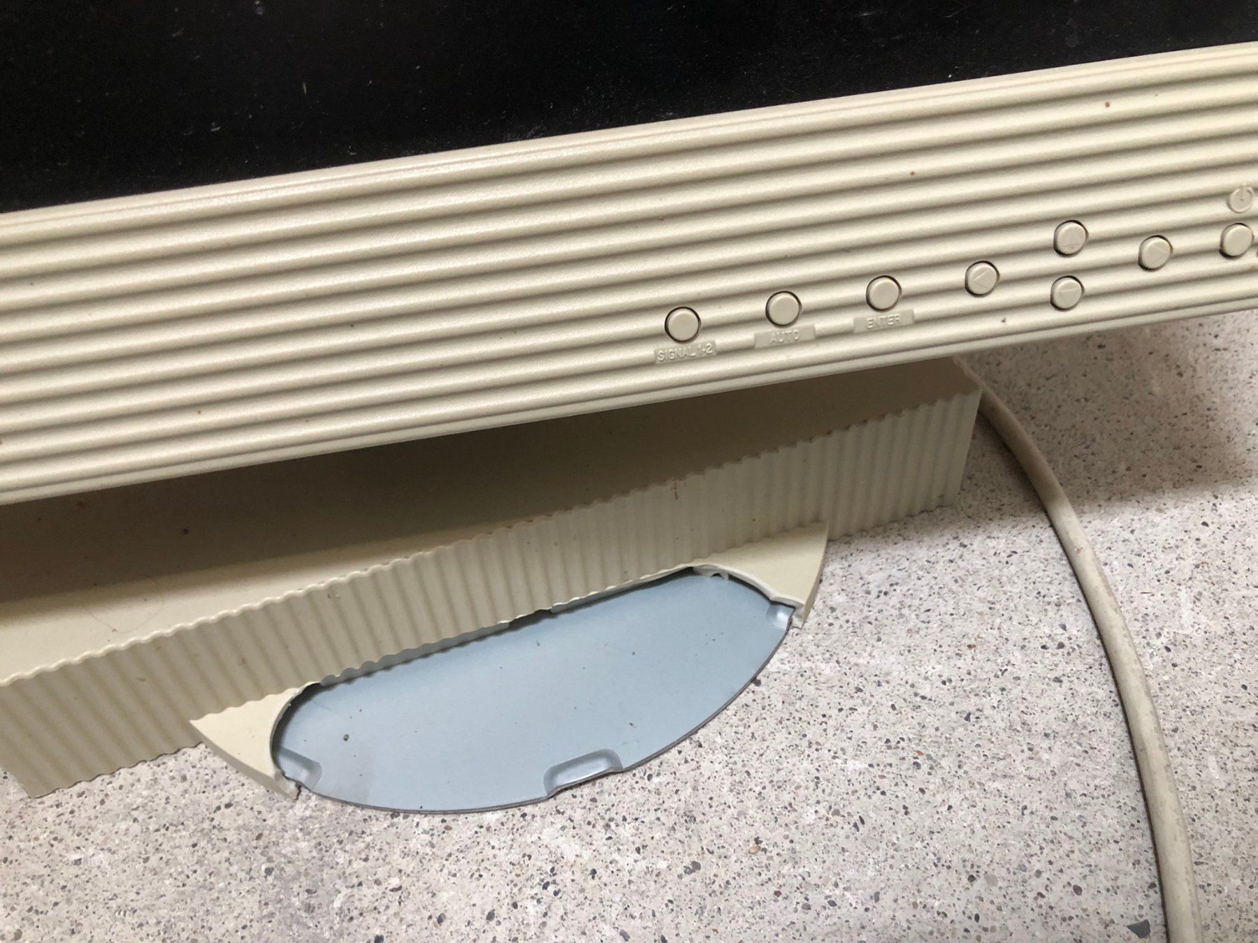 Eizo Monitore: Retro-Look Flachbildschirm Eizo L66 FA-1880 – Gebraucht aus Hinterkappelen von atomschnee 4