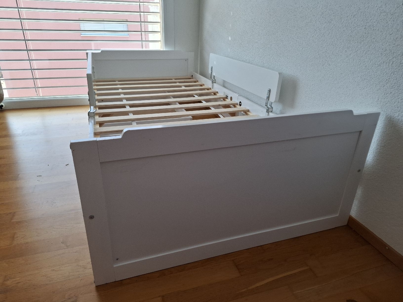 Letti: Kinderbett weiss mit Lattenrost gebraucht – Usato da Oberrüti venduto da jas_89hd 1