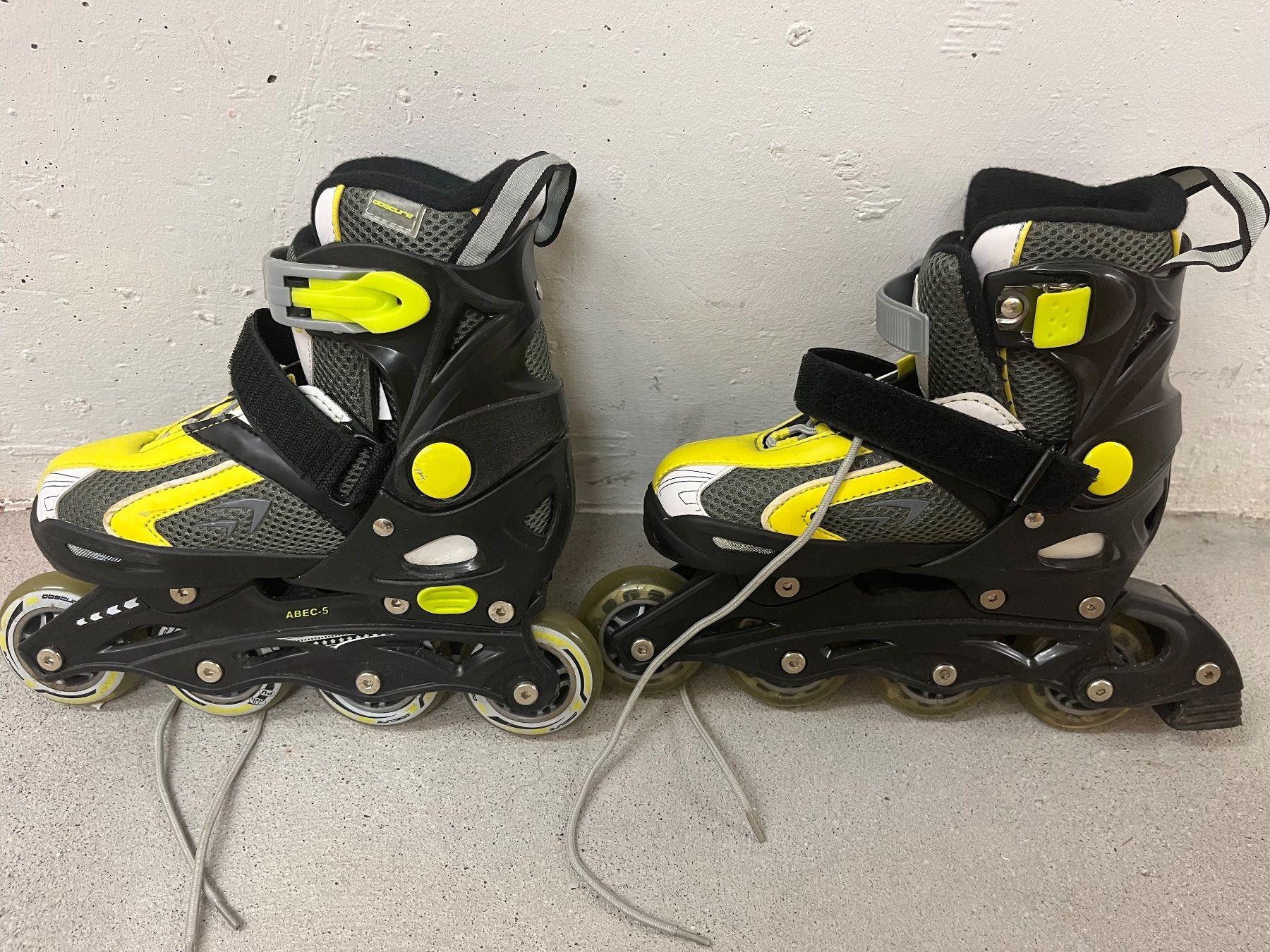 Obscure Pattini in linea & Pattini a rotelle: Obscure inline-skates Gross 33-36 wie Neu – Nuovo (secondo la descrizione) da Zürich venduto da Polarcita