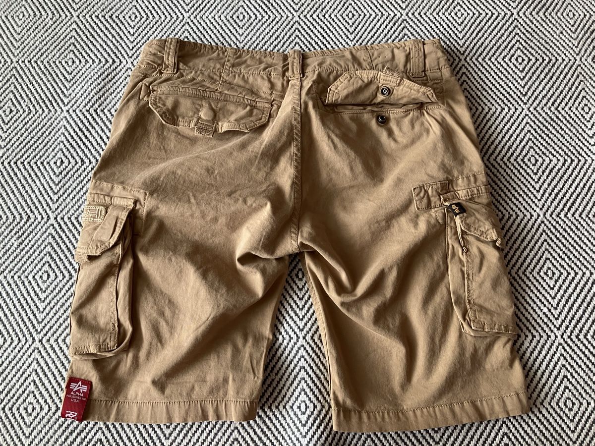 Alpha Industries Pantaloni: Alpha Industries Crew Short 32 & Neu – Nuovo (secondo la descrizione) da Weiningen ZH venduto da moon-55 4