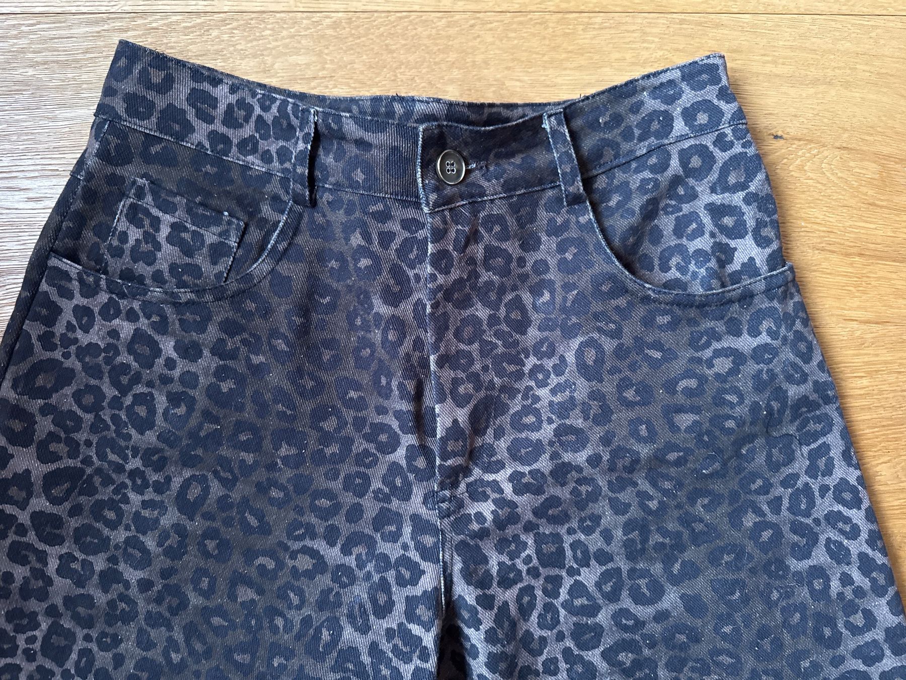 Pantaloni: Bermudas – Nuovo (secondo la descrizione) da gurzelen venduto da malu04 1