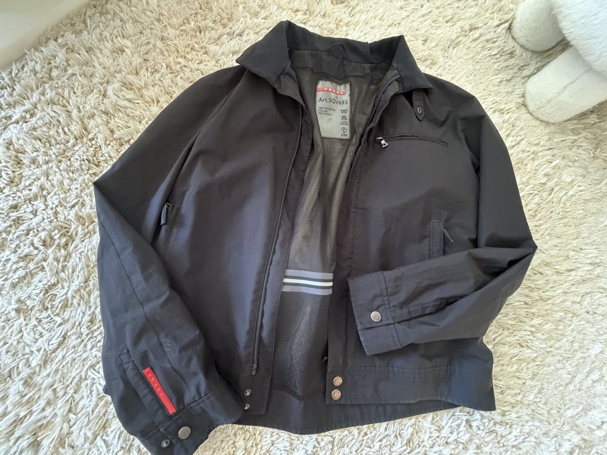 Prada Giacche: Prada Jacke – Usato da St.Gallen venduto da bubo2008