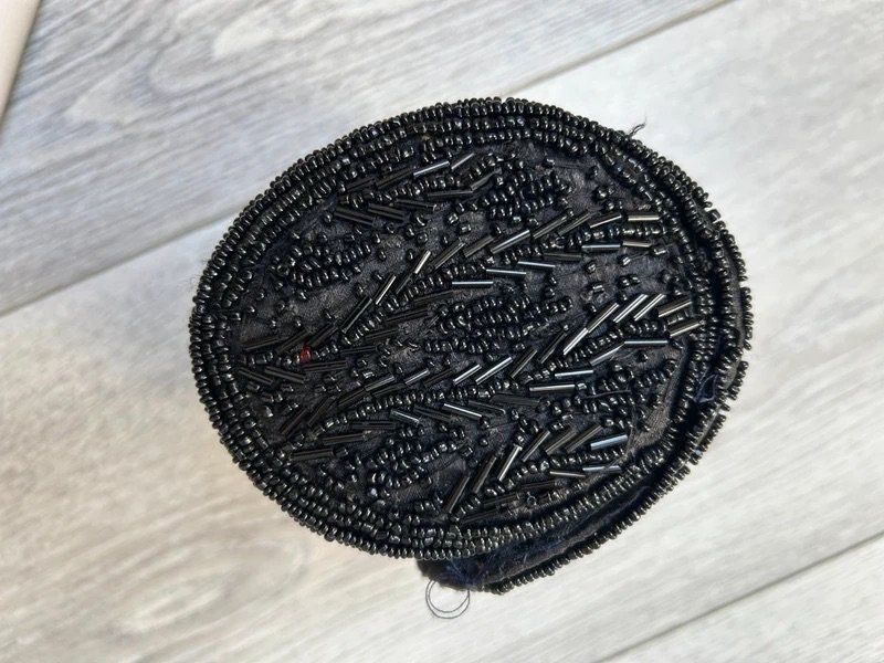Borse da donna: Petite pochette à paillettes noir – Usato da Genève venduto da and_k79x 3
