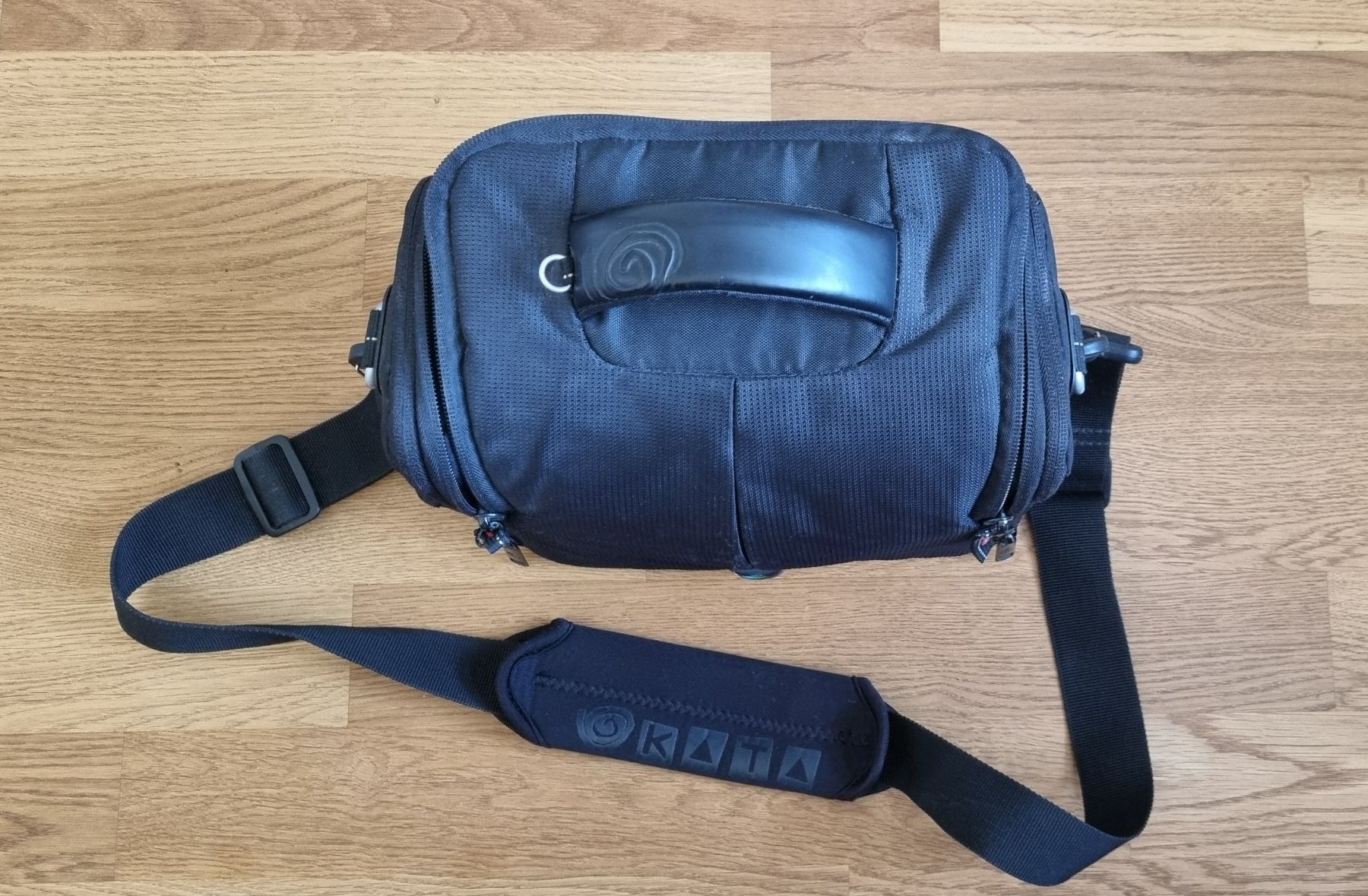 Taschen: Kamera-Tasche – Gebraucht aus Ebikon von Meierbaey
