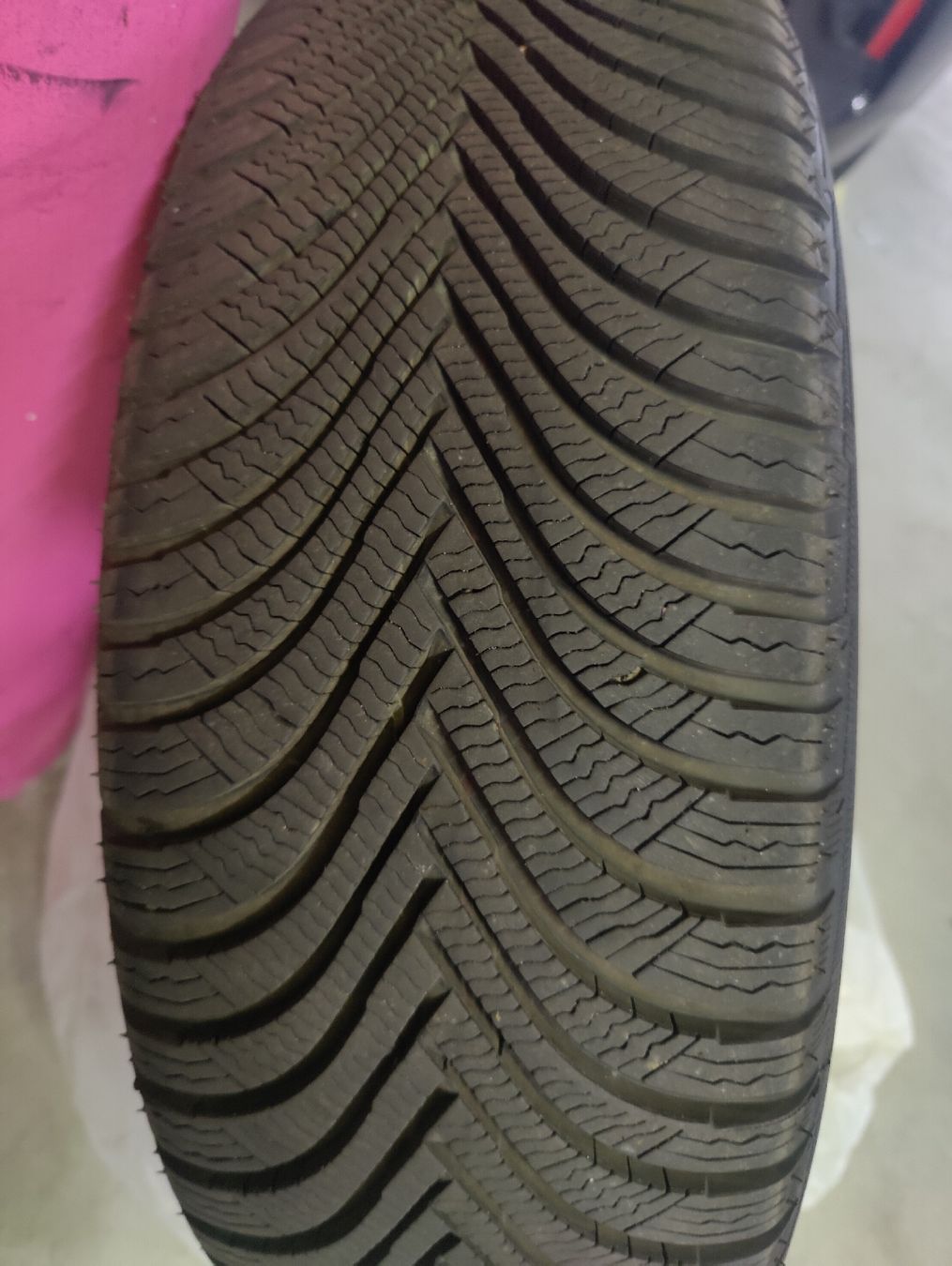 Pneus & Kompletträder: VW Winter-Kompletträder Dijon 17" – Gebraucht aus Zürich von Jimmygimmick 4