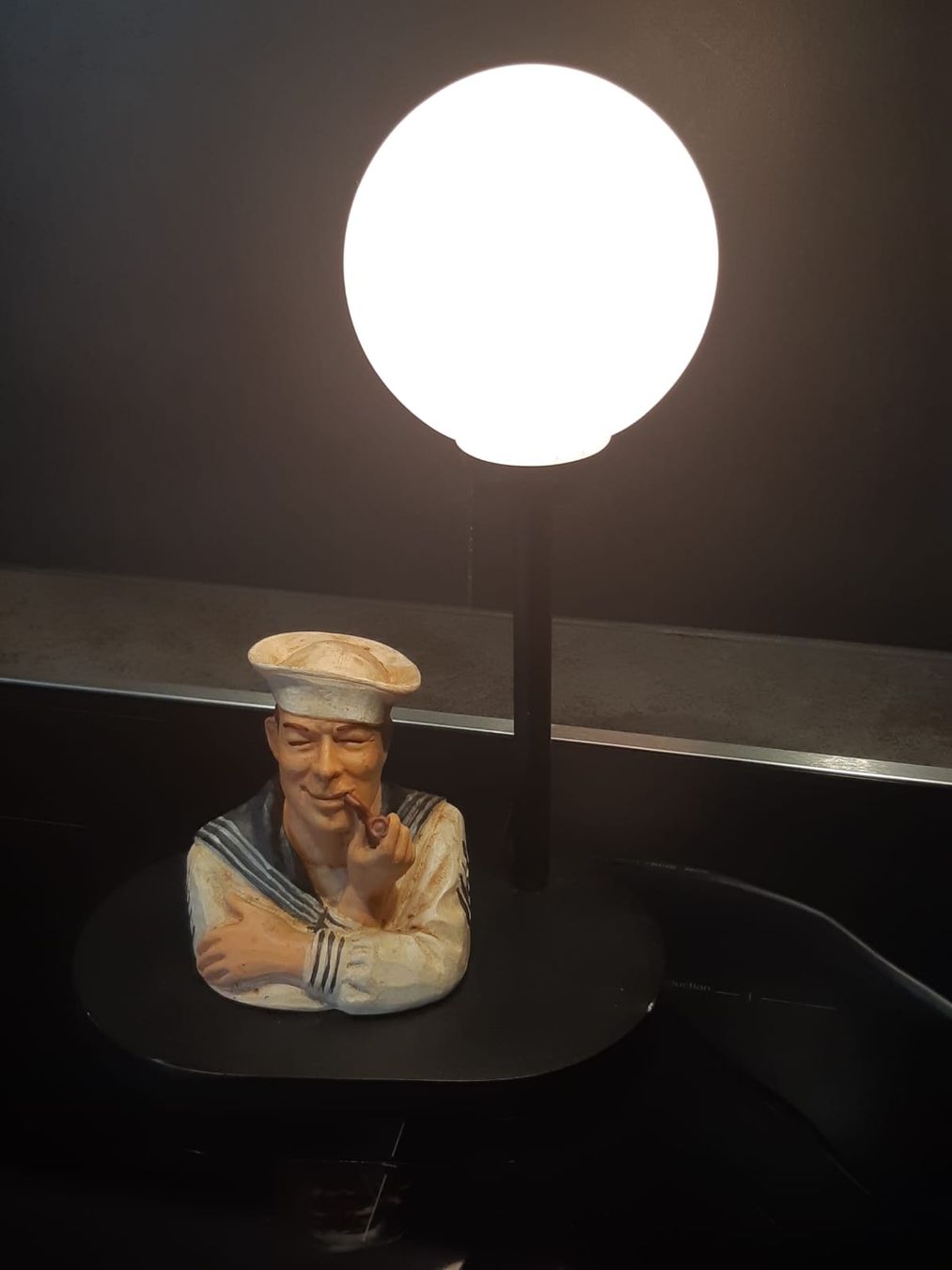 Lampade: Lampe globe avec marîn – Usato da Neuchatel venduto da Jojoe3 2