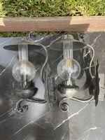 Paar Wandlampen Metall und Glas im antik Stil