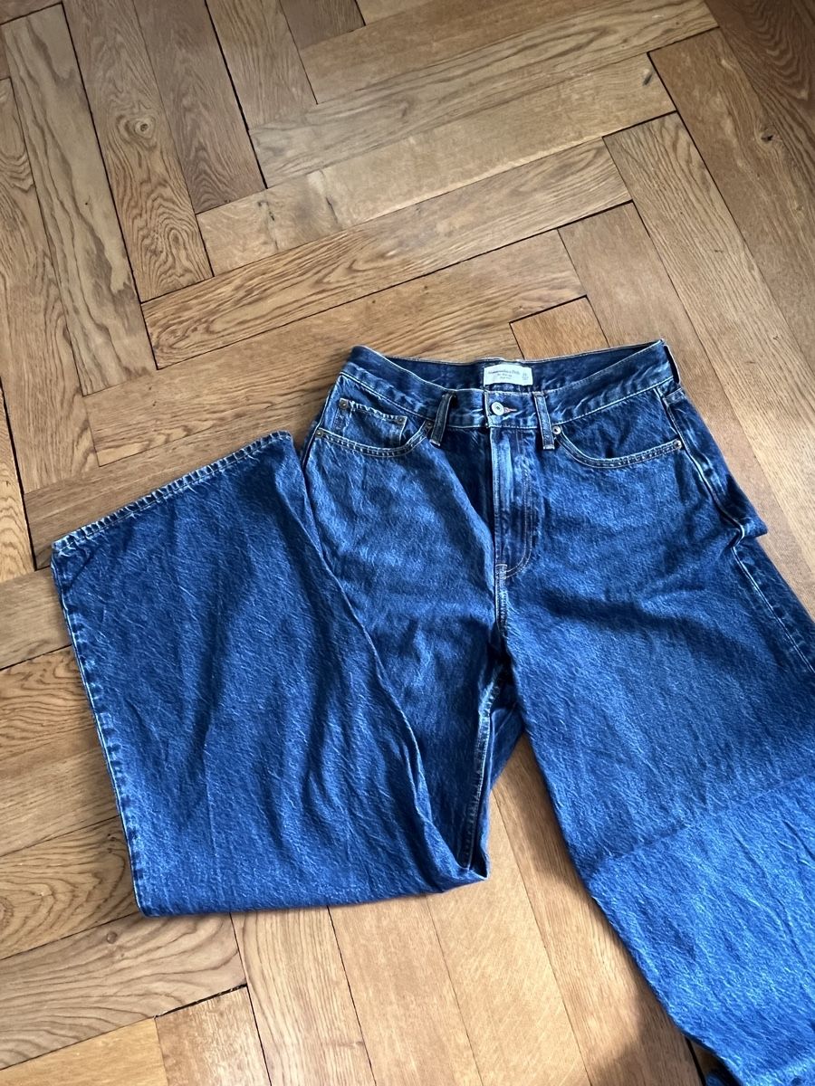 Abercrombie Jeans: Abercrombie Jeans Blau, Grösse 28 – Nuovo (secondo la descrizione) da Dornach venduto da mia_7k5s 1
