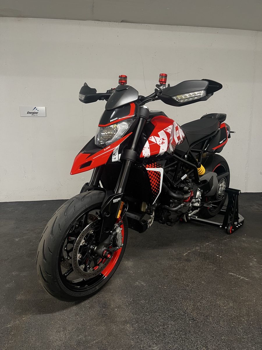 Ducati Strada: DUCATI HYPERMOTARD 950 RVE – Usato da Urdorf venduto da Rotti69 1