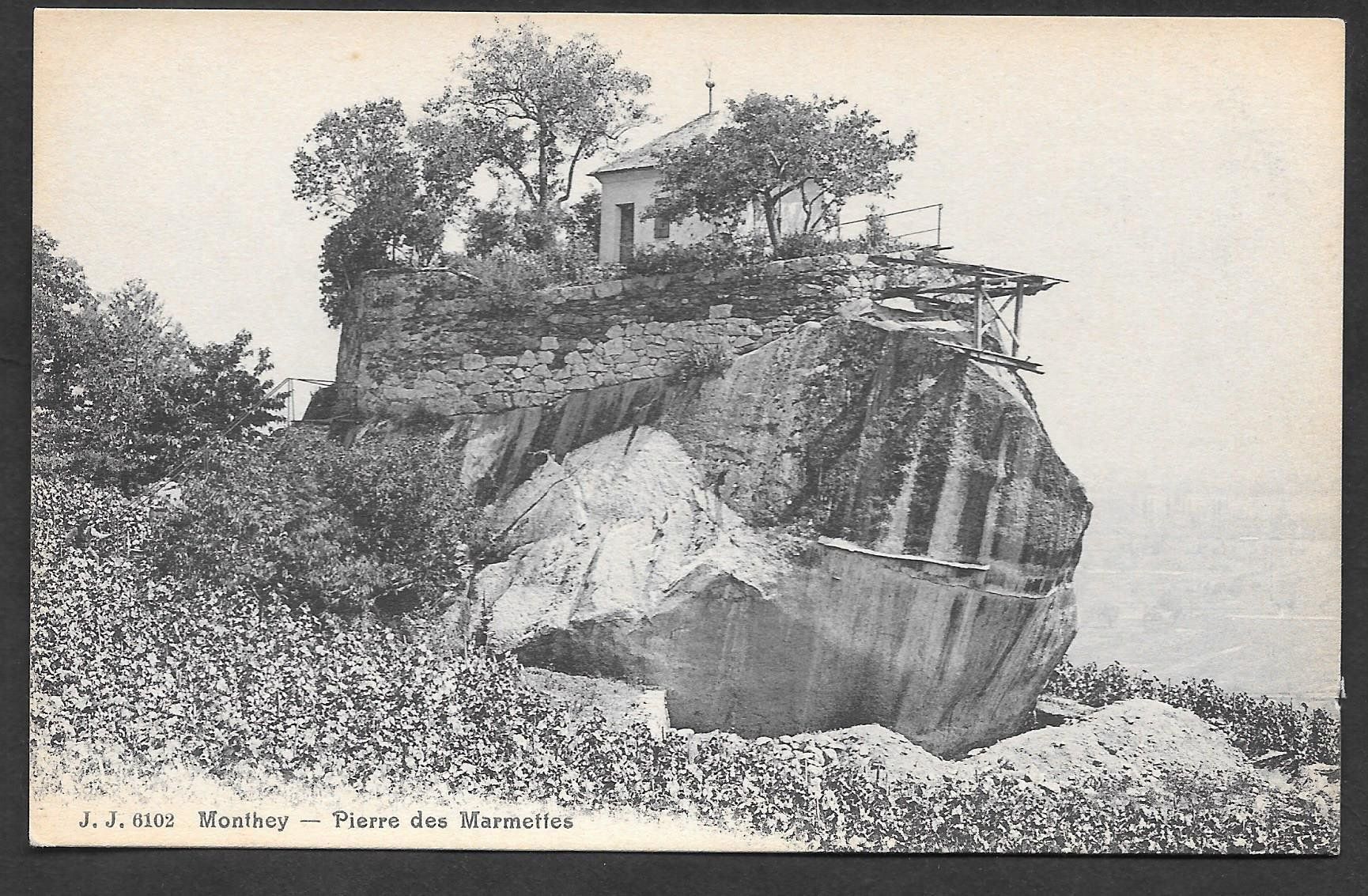 Cartes postales: Monthey Pierre des Marmettes – D'occasion à Olten par clotaldi