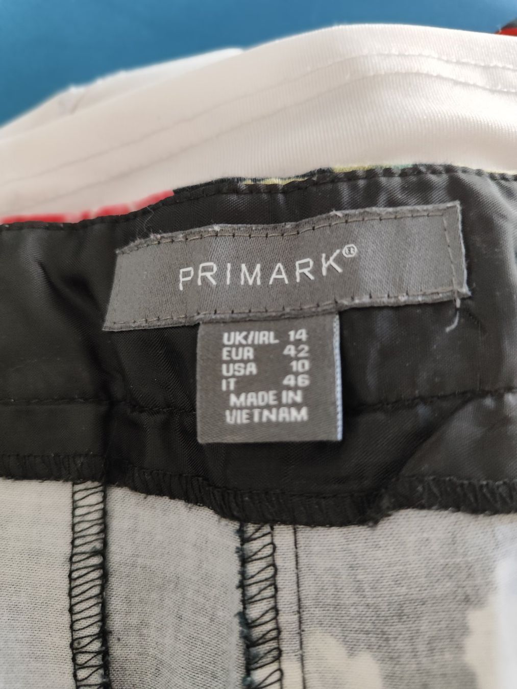 Pantaloni: Sommerhose GR 42 – Usato da Langnau am Albis venduto da Judithsebi 2