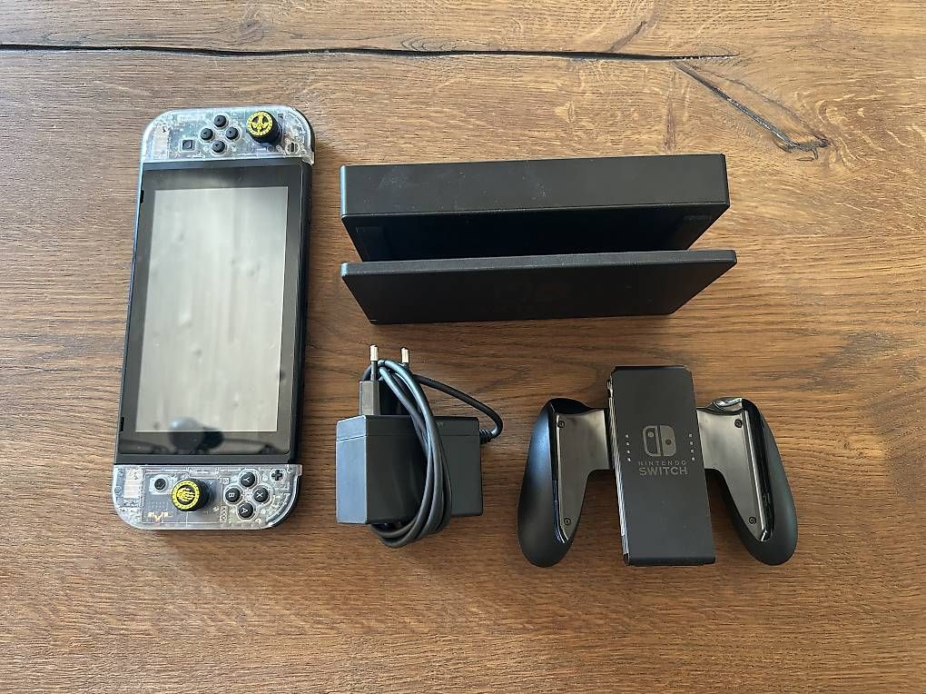 Nintendo Konsolen: Nintendo Switch 1 – Gebraucht aus Untervaz von PhilipFausch01 1