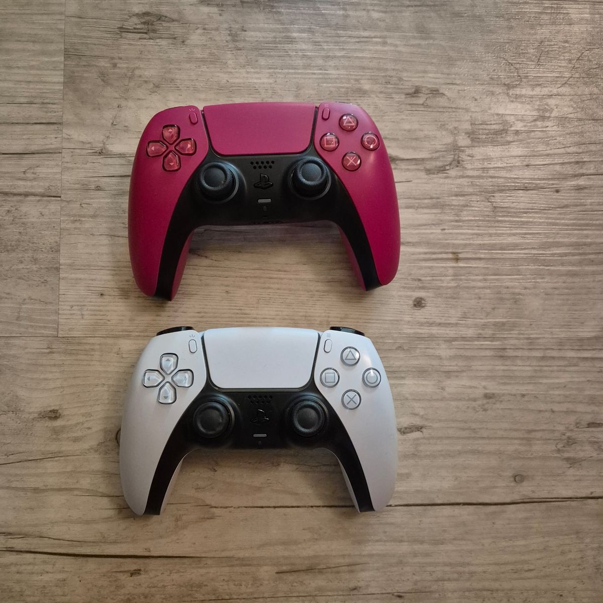 Sony Console: Sony PlayStation 5 ab 1.- – Usato da Flüh venduto da Delaila 1