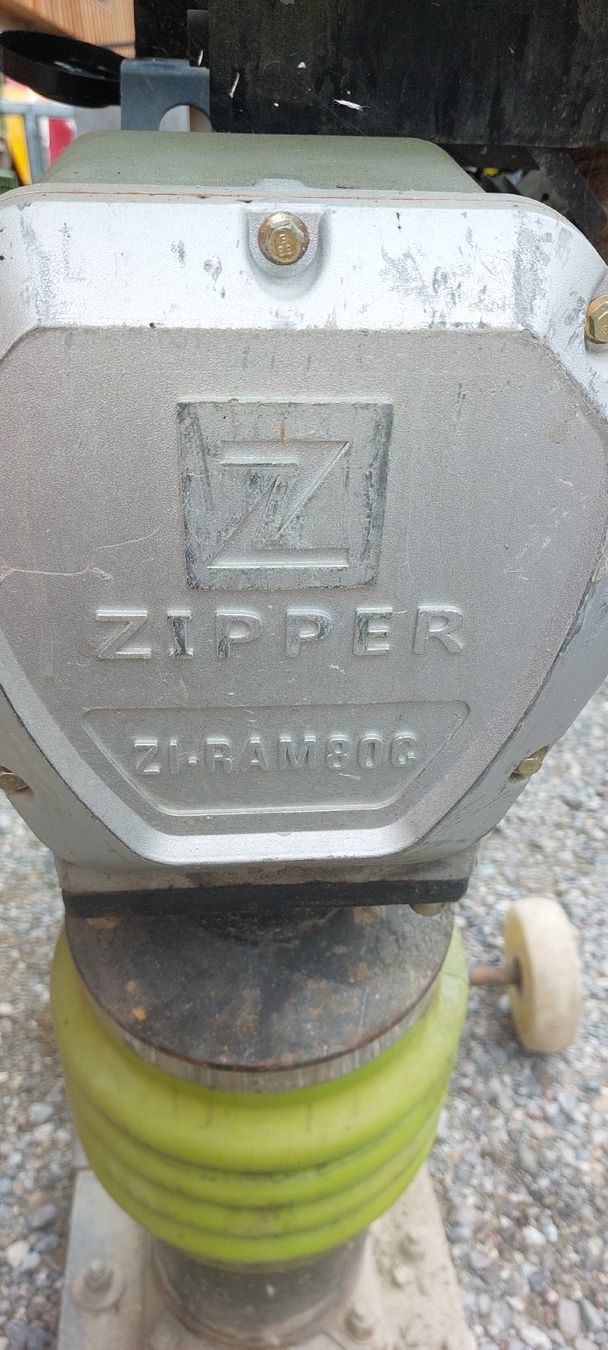 Alle Maschinen: Grabenstampfer – Gebraucht aus pfyn von Hbagger3 6