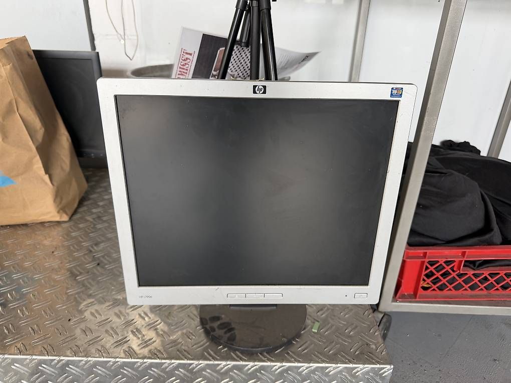 Monitor: PC Monitor – Usato da Bilten venduto da 8865_aveb