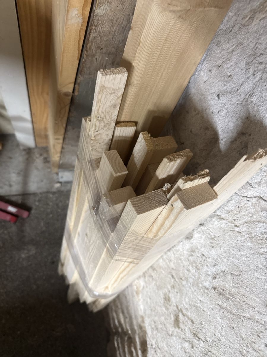 Holzartikel: Brennholz  – Gebraucht aus Langnau i. E. von dom_vq57