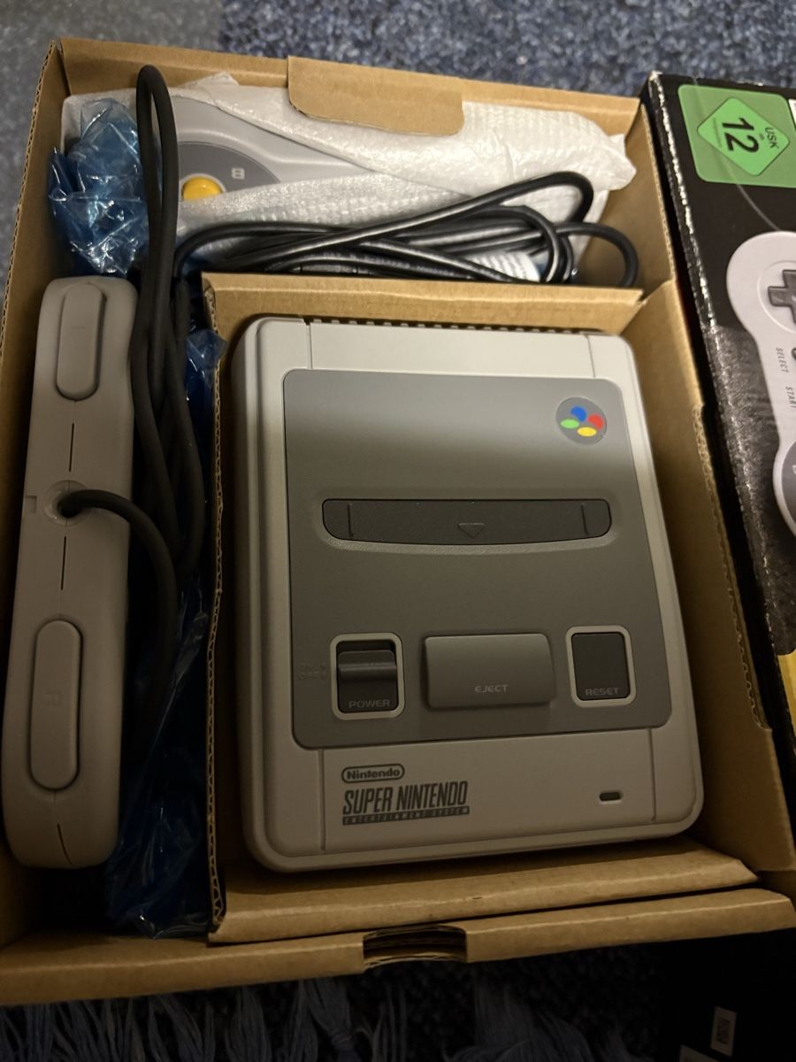 Nintendo Konsolen: Nintendo Classic Mini - Super Nintendo - NEUWERTIG! – Neu (gemäss Beschreibung) aus Herzogenbuchsee von warrior77 1