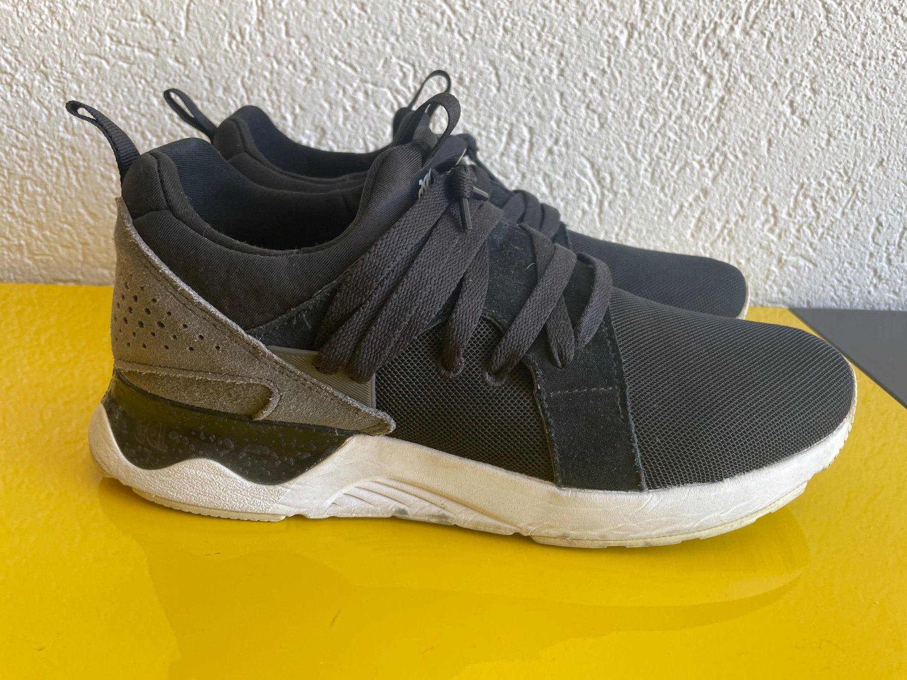 Scarpe da uomo: Sneakers Ascis Femme – Usato da Martigny venduto da ritonlgazon