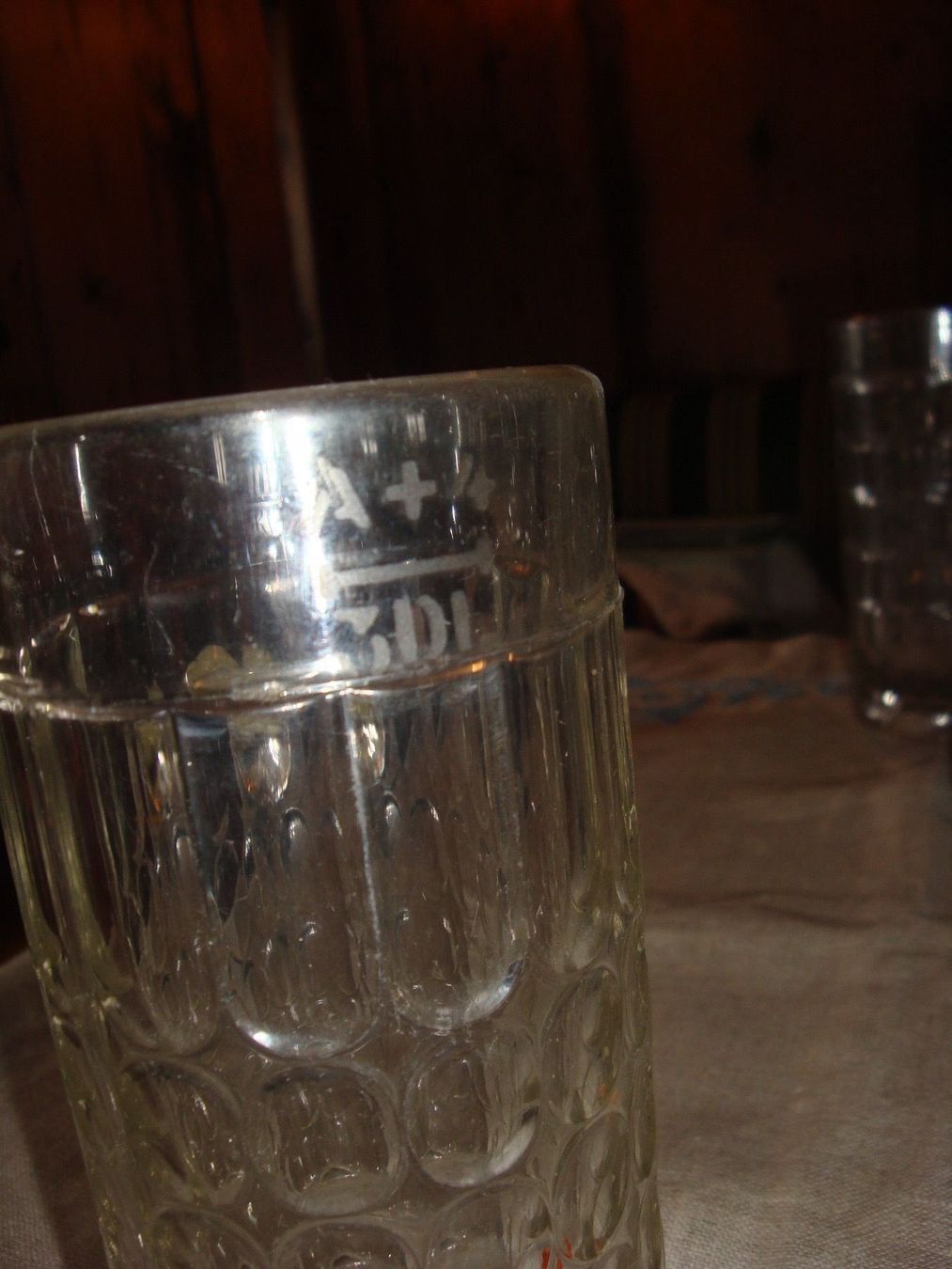 Gläser: 4 alte Bierhumpen aus Glas – Gebraucht aus häusernmoos von buc_8ftk 1