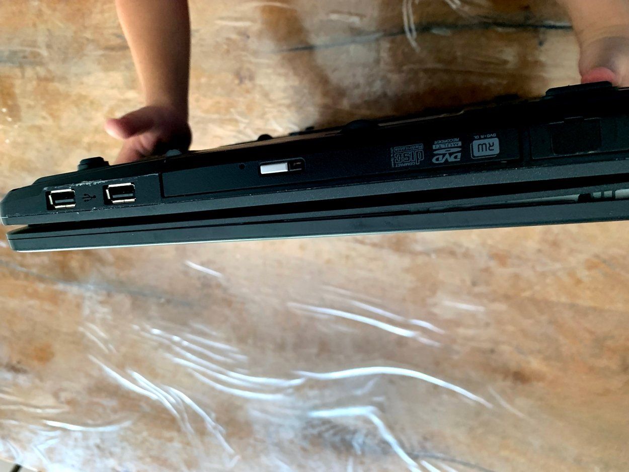 Notebooks: STEG Model No.: MS-1715B mit ASUS Ladegerät – Gebraucht aus Emmen von newcar4you 6
