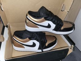 Nike Air Jordan 1 Low, Grösse 40, Gold/Schwarz, Top!