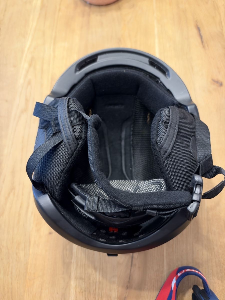 Giro Helme: Giro Skibrille und Helm – Gebraucht aus Kloten von ble_2qbc 2