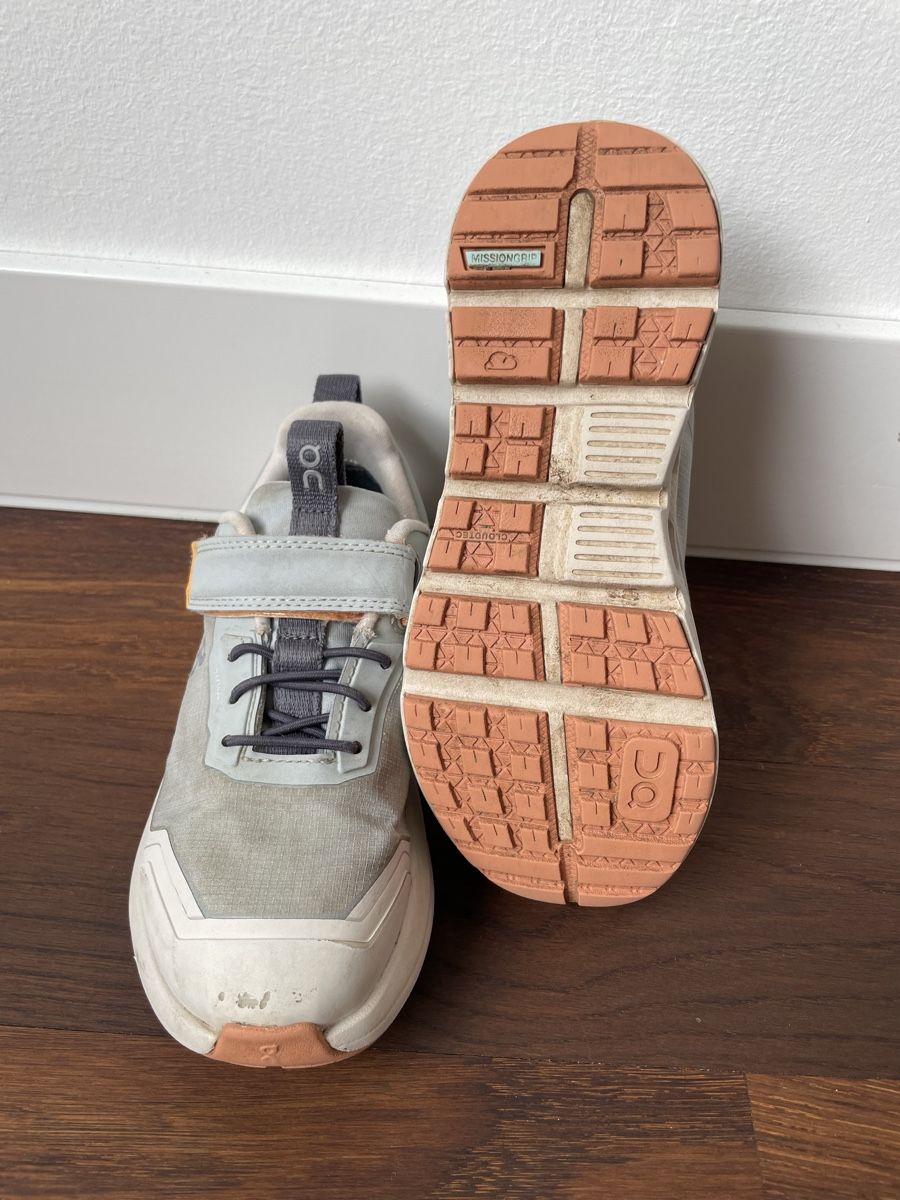 On Scarpe da uomo: ON Shoes Kids 29 – Usato da Basel venduto da mca_cj2y 1