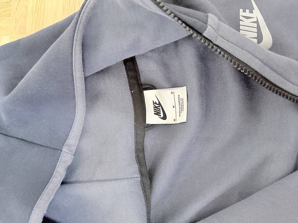 Nike Giacche: Nike Tech Jacke – Usato da Basel venduto da alu_l9s8 2