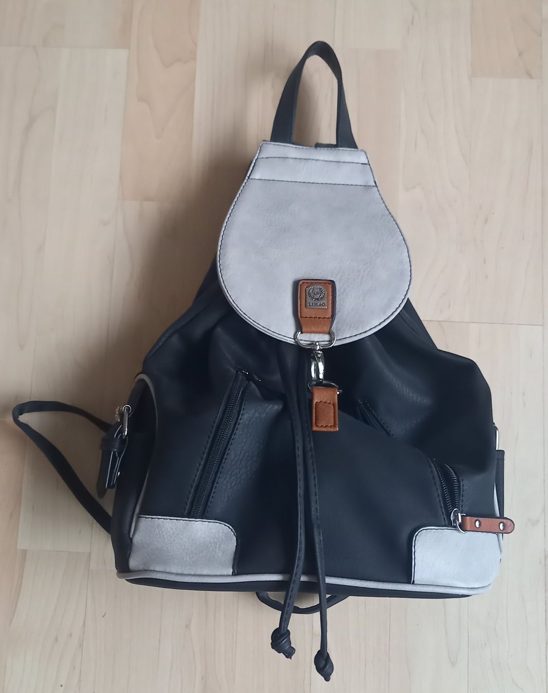 Zaini: Damen Rucksäckli 35 x 30 cm – Usato da Thun venduto da Erti5