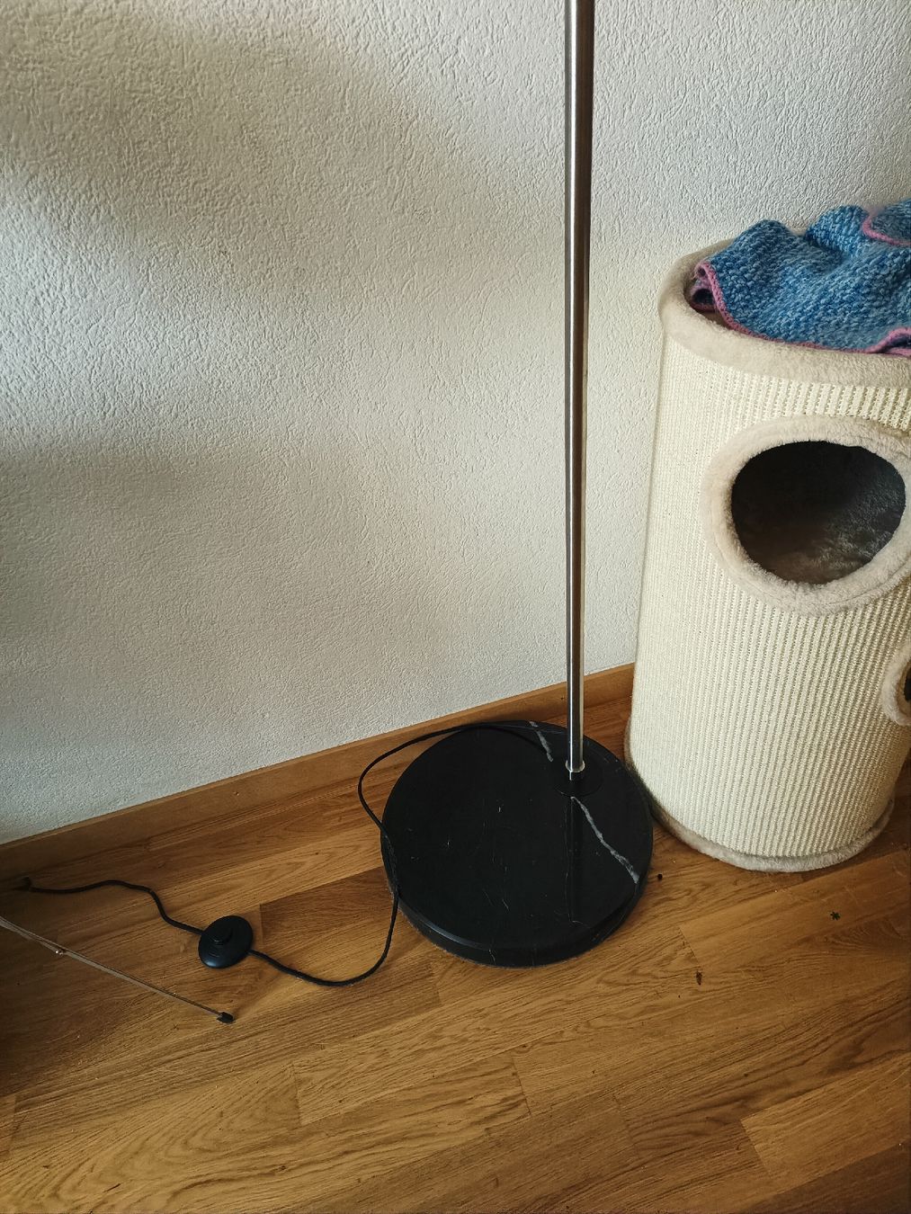 Lampen: Lampe sur pied  – Gebraucht aus Genève von Lenapop 2