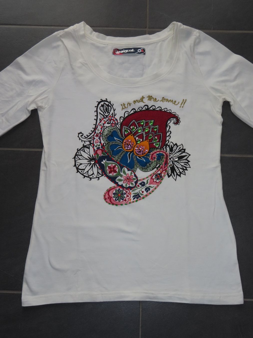 Desigual T-shirt: DESIGUAL wunderschönes Shirt/leichter Pulli Gr.M +++top+++ – Usato da Wallenried venduto da Asyano 1
