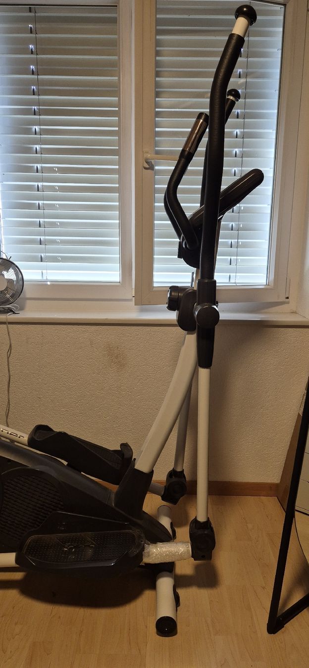 Hometrainer: Vélo elliptique  – Usato da Courfaivre venduto da kat_9h6x