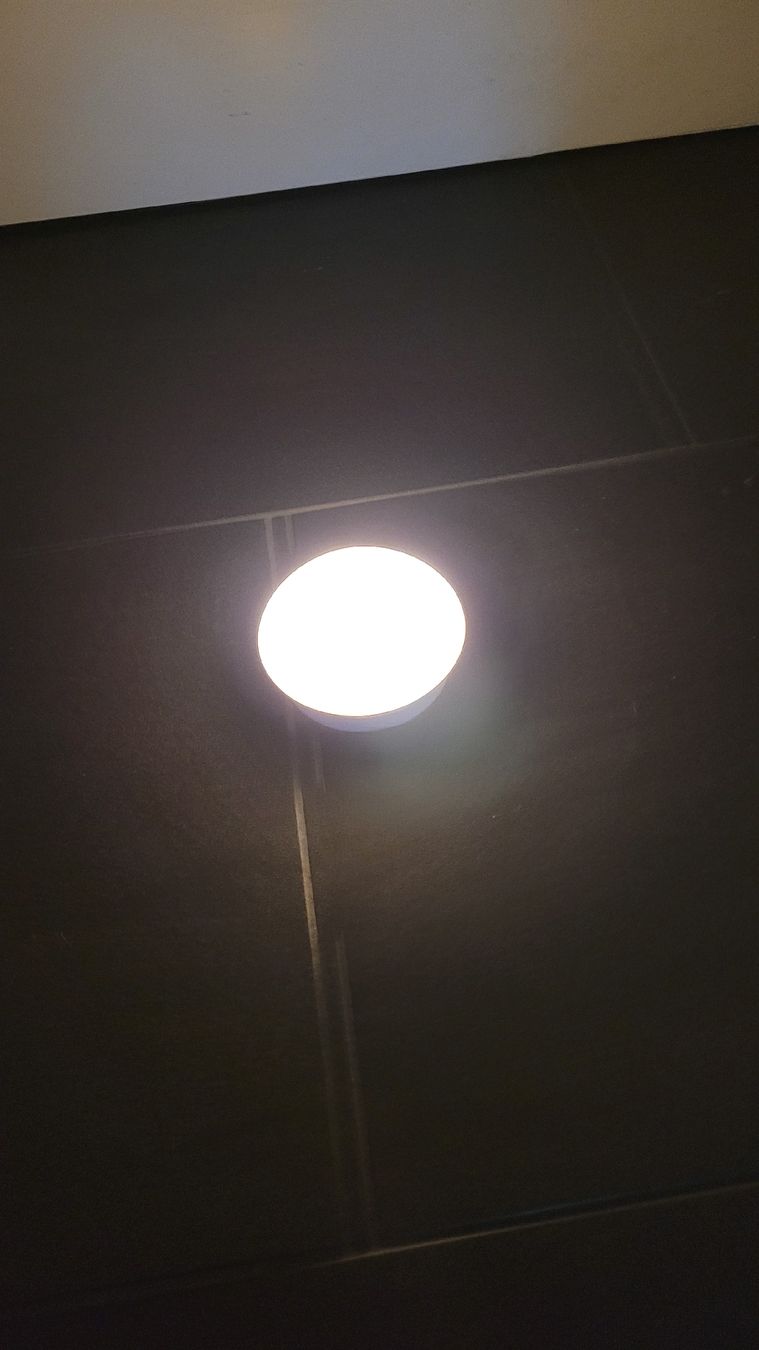 Lampade: Lampe Bewegungsautomatik – Usato da Uster venduto da 13smiley13