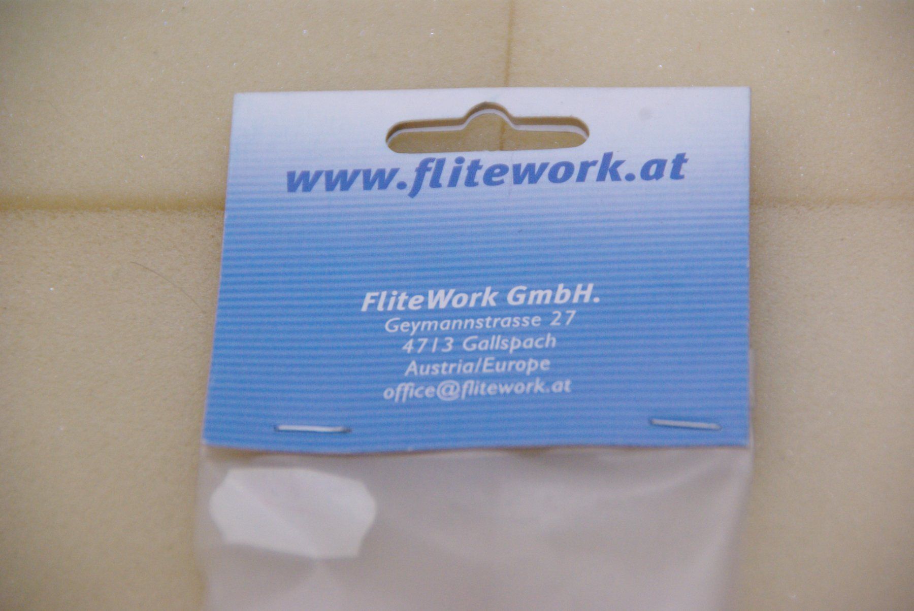 Modellismo RC: FliteWork GmbH Blatthalter 001-152, grau – Nuovo e nell'imballaggio originale da Herisau venduto da Cevianer1844 4